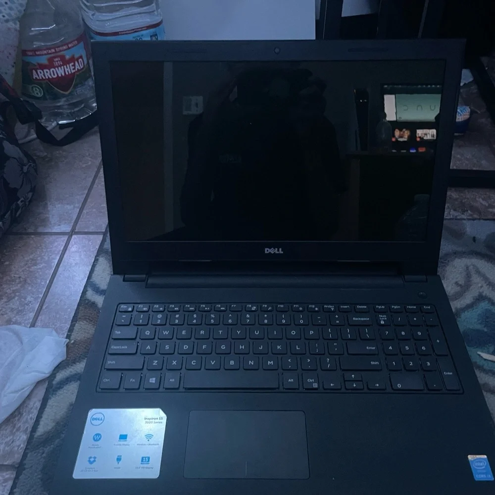 I’m selling these electronics becuase I’m trying to save up for a mafia bike.